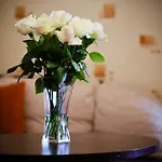 Han/Misafirhane Pod Lipami