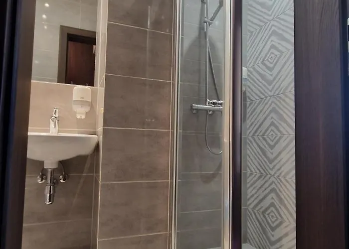 Мини-отель Pod Lipami 2*