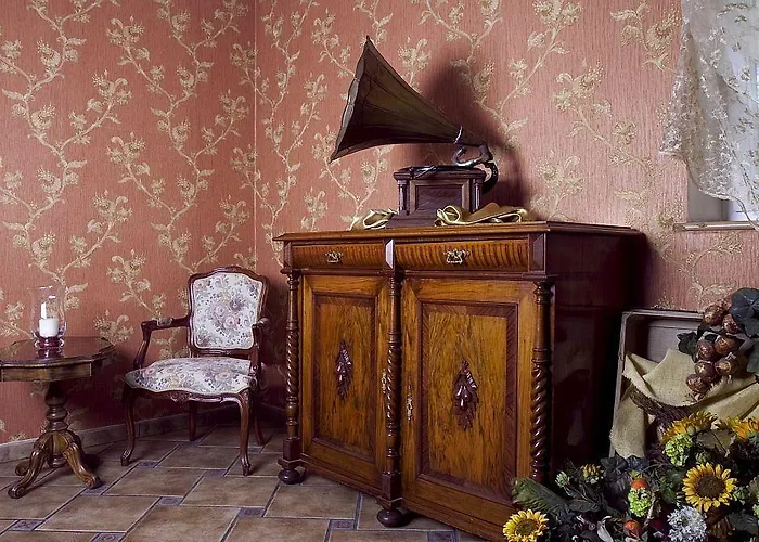 Pod Lipami Мини-отель 2*