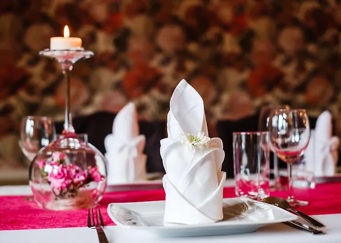 Pod Lipami Мини-отель 2*